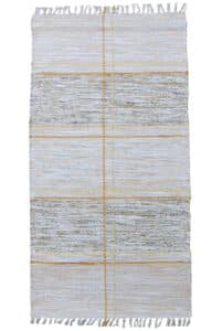 beige-keltainen raidallinen puuvillamatto. Hapsut päissä. Koko 80x150cm